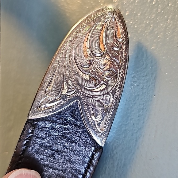 Nadine women's black leather belts w/ silverhearts strung w/ brown leather.‎ 28 - Picture 4 of 12